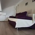 N&m * Omišalj